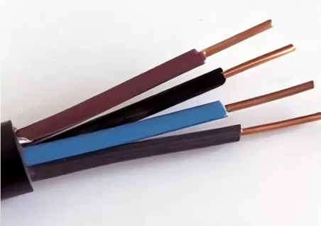 Mitä eristysmateriaaleja käytetään muovieristetyissä ohjauskaapeleissa?